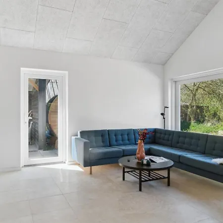 Hidde - 200m From The Sea In Djursland And Mols By Interhome * Ronde