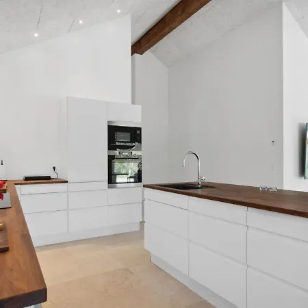 Hidde - 200m From The Sea In Djursland And Mols By Interhome *